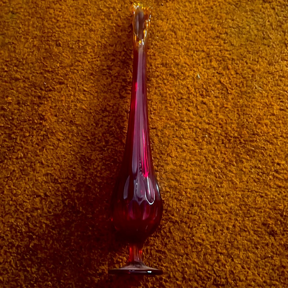 Vintage Fenton Glass Bud Vase 20
1/8" Thumbprint Ruby Red Amberina swung